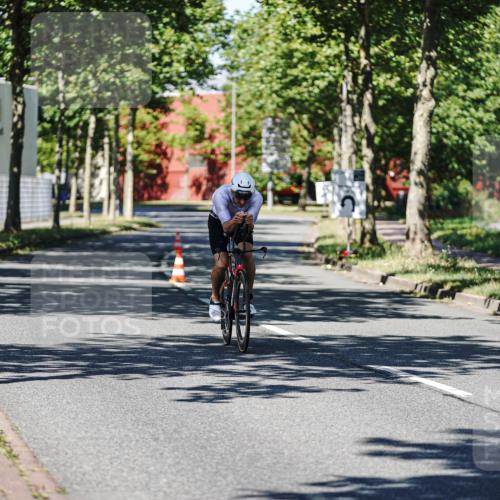 09.08.2026 - GEWOBA Citytriathlon Bremen Michael Burmester http://msf.ph/oto/9946640 09.08.2026 11:59:23 Radfahren 684 meine-sportfotos.de
