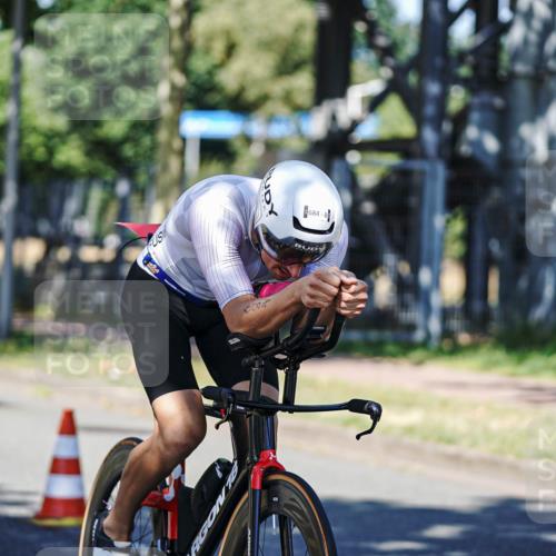 09.08.2026 - GEWOBA Citytriathlon Bremen Michael Burmester http://msf.ph/oto/9946644 09.08.2026 11:59:24 Radfahren 684 meine-sportfotos.de