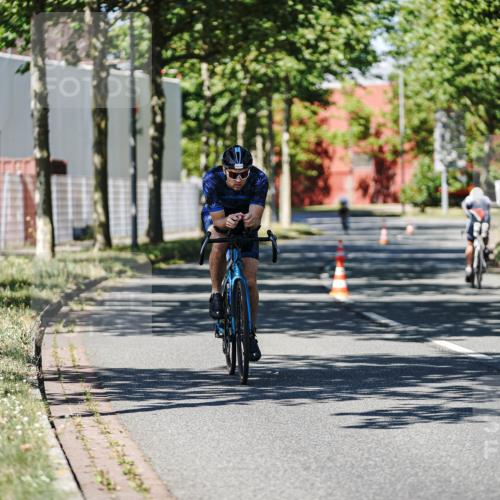 09.08.2026 - GEWOBA Citytriathlon Bremen Michael Burmester http://msf.ph/oto/9946676 09.08.2026 12:04:45 Radfahren 667, 682 meine-sportfotos.de