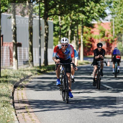 09.08.2026 - GEWOBA Citytriathlon Bremen Michael Burmester http://msf.ph/oto/9946699 09.08.2026 12:05:35 Radfahren 541, 560, 562, 623, 695, 696, 757, 1110 meine-sportfotos.de
