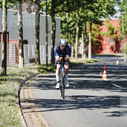 09.08.2026 - GEWOBA Citytriathlon Bremen Michael Burmester http://msf.ph/oto/9946715 09.08.2026 12:05:55 Radfahren 694 meine-sportfotos.de