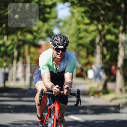 09.08.2026 - GEWOBA Citytriathlon Bremen Michael Burmester http://msf.ph/oto/9946744 09.08.2026 12:06:37 Radfahren 571, 651, 707, 720 meine-sportfotos.de