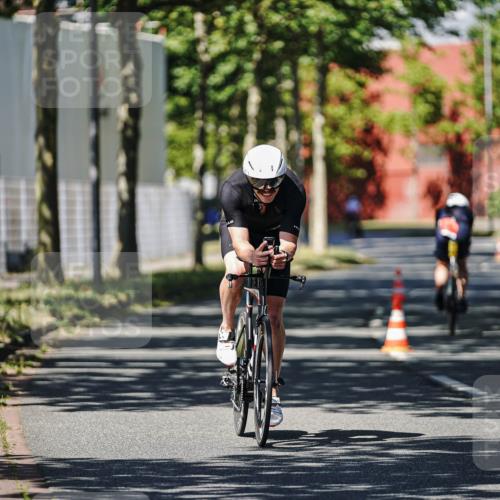 09.08.2026 - GEWOBA Citytriathlon Bremen Michael Burmester http://msf.ph/oto/9946754 09.08.2026 12:07:02 Radfahren 737 meine-sportfotos.de