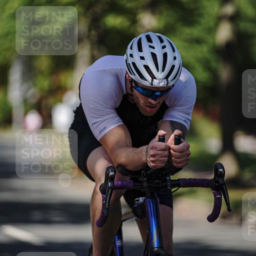 09.08.2026 - GEWOBA Citytriathlon Bremen Michael Burmester http://msf.ph/oto/9946771 09.08.2026 12:07:37 Radfahren 572, 586, 628, 649, 761 meine-sportfotos.de