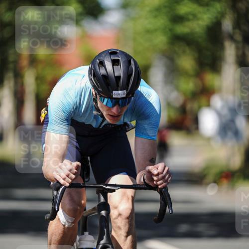 09.08.2026 - GEWOBA Citytriathlon Bremen Michael Burmester http://msf.ph/oto/9946777 09.08.2026 12:07:44 Radfahren 572, 577, 586, 614, 628, 649, 761, 1001 meine-sportfotos.de
