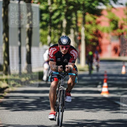 09.08.2026 - GEWOBA Citytriathlon Bremen Michael Burmester http://msf.ph/oto/9946780 09.08.2026 12:07:46 Radfahren 572, 577, 586, 614, 649, 1001 meine-sportfotos.de