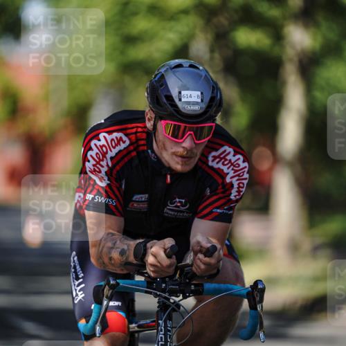 09.08.2026 - GEWOBA Citytriathlon Bremen Michael Burmester http://msf.ph/oto/9946782 09.08.2026 12:07:47 Radfahren 572, 577, 586, 614, 649, 705, 1001 meine-sportfotos.de