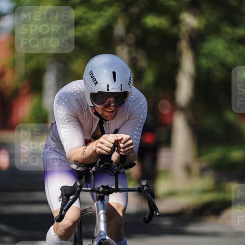 09.08.2026 - GEWOBA Citytriathlon Bremen Michael Burmester http://msf.ph/oto/9946785 09.08.2026 12:07:50 Radfahren 572, 577, 586, 614, 649, 705, 1001 meine-sportfotos.de