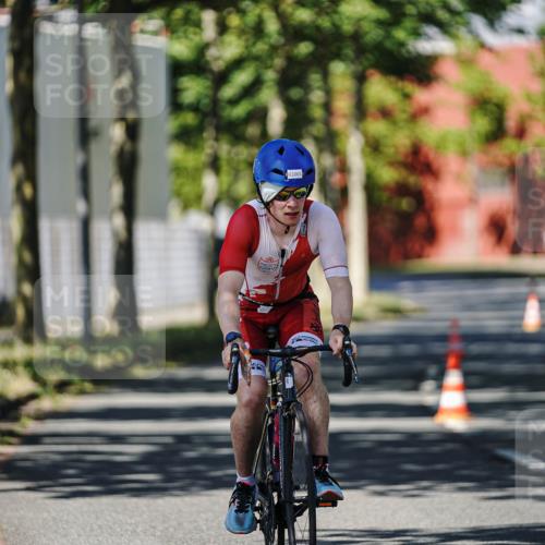 09.08.2026 - GEWOBA Citytriathlon Bremen Michael Burmester http://msf.ph/oto/9946789 09.08.2026 12:07:54 Radfahren 572, 577, 614, 649, 705, 1001 meine-sportfotos.de