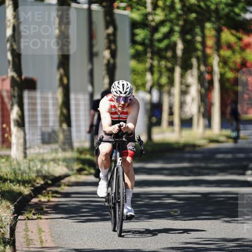 09.08.2026 - GEWOBA Citytriathlon Bremen Michael Burmester http://msf.ph/oto/9946799 09.08.2026 12:08:21 Radfahren 548, 601, 671 meine-sportfotos.de