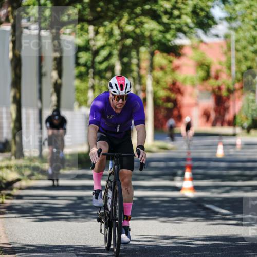 09.08.2026 - GEWOBA Citytriathlon Bremen Michael Burmester http://msf.ph/oto/9946857 09.08.2026 12:09:44 Radfahren 570, 578, 635, 674, 702 meine-sportfotos.de