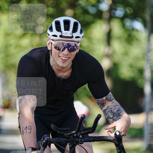 09.08.2026 - GEWOBA Citytriathlon Bremen Michael Burmester http://msf.ph/oto/9946879 09.08.2026 12:10:08 Radfahren 619, 633, 688, 729, 770, 774, 1002 meine-sportfotos.de