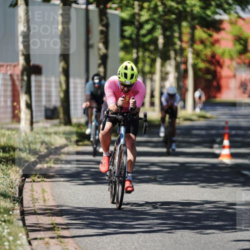 09.08.2026 - GEWOBA Citytriathlon Bremen Michael Burmester http://msf.ph/oto/9946942 09.08.2026 12:11:24 Radfahren 112, 540, 588, 666, 698, 703, 767, 854, 1153 meine-sportfotos.de