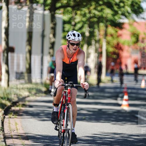 09.08.2026 - GEWOBA Citytriathlon Bremen Michael Burmester http://msf.ph/oto/9947017 09.08.2026 12:12:39 Radfahren 544, 593, 605, 661, 683, 723, 764, 791, 825, 835, 951, 1127, 1131 meine-sportfotos.de