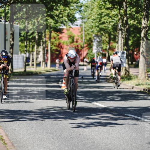 09.08.2026 - GEWOBA Citytriathlon Bremen Michael Burmester http://msf.ph/oto/9947104 09.08.2026 12:13:55 Radfahren 547, 684, 771 meine-sportfotos.de