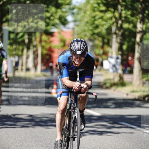 09.08.2026 - GEWOBA Citytriathlon Bremen Michael Burmester http://msf.ph/oto/9947157 09.08.2026 12:15:03 Radfahren 590, 717, 924, 1004, 1015 meine-sportfotos.de