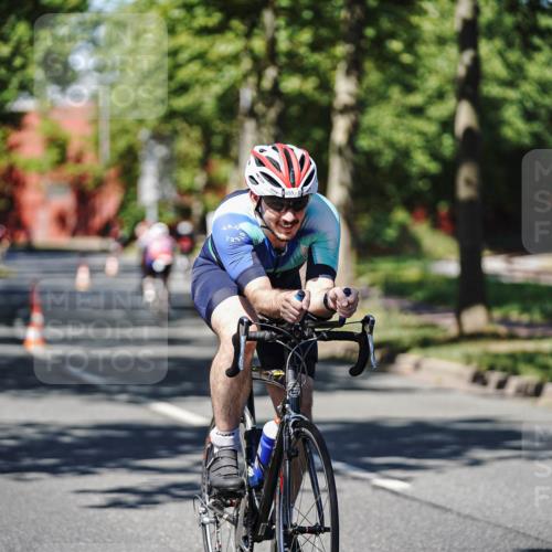 09.08.2026 - GEWOBA Citytriathlon Bremen Michael Burmester http://msf.ph/oto/9947176 09.08.2026 12:15:27 Radfahren 613, 615, 655, 735, 793, 1008, 1016, 1128 meine-sportfotos.de