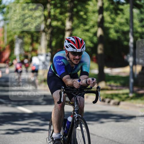 09.08.2026 - GEWOBA Citytriathlon Bremen Michael Burmester http://msf.ph/oto/9947177 09.08.2026 12:15:27 Radfahren 613, 615, 655, 735, 793, 1008, 1016, 1128 meine-sportfotos.de