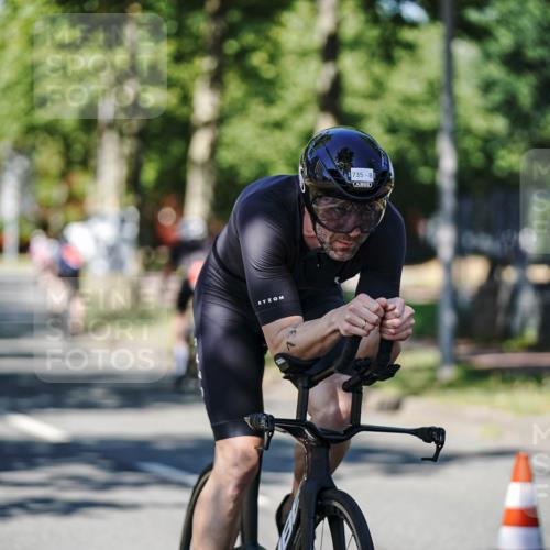09.08.2026 - GEWOBA Citytriathlon Bremen Michael Burmester http://msf.ph/oto/9947181 09.08.2026 12:15:32 Radfahren 615, 655, 735, 793, 1008, 1137 meine-sportfotos.de