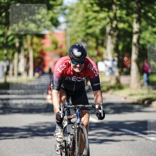 09.08.2026 - GEWOBA Citytriathlon Bremen Michael Burmester http://msf.ph/oto/9947183 09.08.2026 12:15:39 Radfahren 655, 735, 765, 1137 meine-sportfotos.de