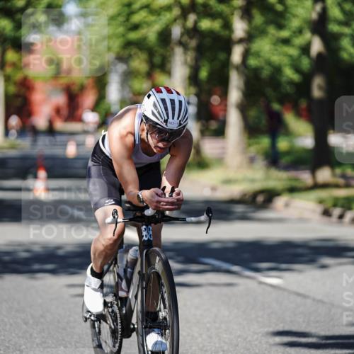 09.08.2026 - GEWOBA Citytriathlon Bremen Michael Burmester http://msf.ph/oto/9947210 09.08.2026 12:15:58 Radfahren 611, 730, 874, 875, 879, 880, 883, 983, 1133 meine-sportfotos.de