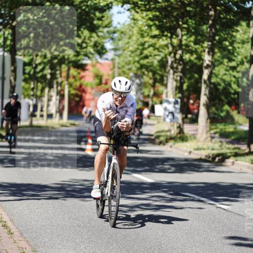 09.08.2026 - GEWOBA Citytriathlon Bremen Michael Burmester http://msf.ph/oto/9947264 09.08.2026 12:16:41 Radfahren 545, 638, 648, 777, 804, 846, 918, 1138 meine-sportfotos.de