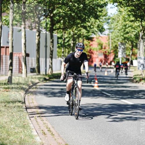 09.08.2026 - GEWOBA Citytriathlon Bremen Michael Burmester http://msf.ph/oto/9947269 09.08.2026 12:16:43 Radfahren 555, 648, 804, 846, 918, 1138 meine-sportfotos.de