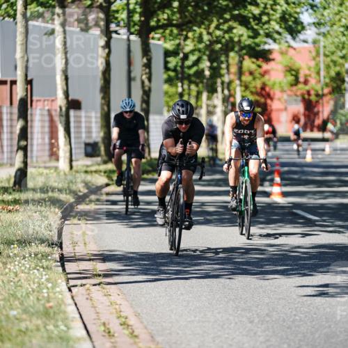 09.08.2026 - GEWOBA Citytriathlon Bremen Michael Burmester http://msf.ph/oto/9947284 09.08.2026 12:17:11 Radfahren 552, 600, 627, 932, 1143, 1158 meine-sportfotos.de