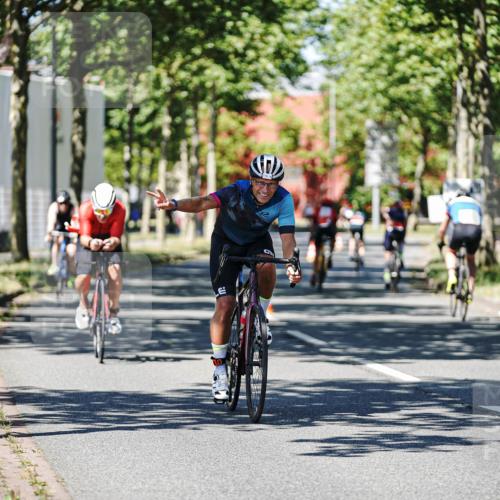 09.08.2026 - GEWOBA Citytriathlon Bremen Michael Burmester http://msf.ph/oto/9947292 09.08.2026 12:17:18 Radfahren 552, 565, 600, 653, 778, 1143, 1158 meine-sportfotos.de