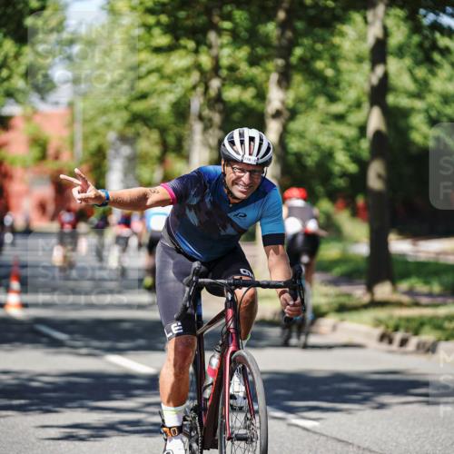 09.08.2026 - GEWOBA Citytriathlon Bremen Michael Burmester http://msf.ph/oto/9947295 09.08.2026 12:17:19 Radfahren 552, 565, 598, 600, 653, 778, 807, 1143, 1158 meine-sportfotos.de