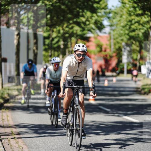 09.08.2026 - GEWOBA Citytriathlon Bremen Michael Burmester http://msf.ph/oto/9947328 09.08.2026 12:17:48 Radfahren 579, 609, 672, 901, 981, 1109, 1126, 1147 meine-sportfotos.de