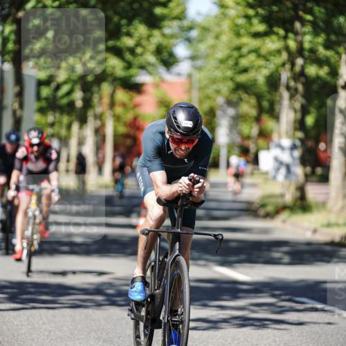 09.08.2026 - GEWOBA Citytriathlon Bremen Michael Burmester http://msf.ph/oto/9947336 09.08.2026 12:17:55 Radfahren 672, 739, 769, 808, 869, 901, 981, 1118, 1126, 1147 meine-sportfotos.de