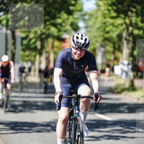 09.08.2026 - GEWOBA Citytriathlon Bremen Michael Burmester http://msf.ph/oto/9947341 09.08.2026 12:17:57 Radfahren 672, 739, 769, 781, 808, 869, 901, 981, 1118, 1126, 1147 meine-sportfotos.de
