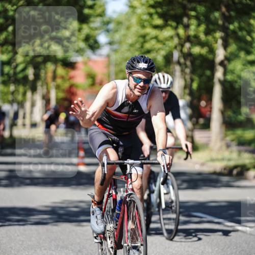09.08.2026 - GEWOBA Citytriathlon Bremen Michael Burmester http://msf.ph/oto/9947395 09.08.2026 12:19:59 Radfahren 595, 625, 788, 798, 806, 817, 838, 923, 1129 meine-sportfotos.de