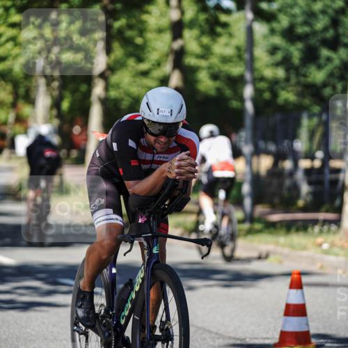 09.08.2026 - GEWOBA Citytriathlon Bremen Michael Burmester http://msf.ph/oto/9947405 09.08.2026 12:20:05 Radfahren 595, 625, 757, 788, 790, 798, 817, 823, 838, 935, 1017, 1129 meine-sportfotos.de