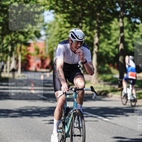 09.08.2026 - GEWOBA Citytriathlon Bremen Michael Burmester http://msf.ph/oto/9947440 09.08.2026 12:20:33 Radfahren 566, 656, 682, 728, 745, 792, 816, 844, 897, 931, 1020 meine-sportfotos.de