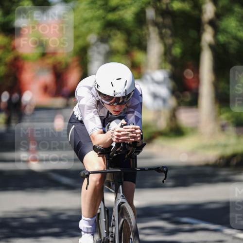 09.08.2026 - GEWOBA Citytriathlon Bremen Michael Burmester http://msf.ph/oto/9947451 09.08.2026 12:20:50 Radfahren 678, 773, 889, 911, 931, 960 meine-sportfotos.de