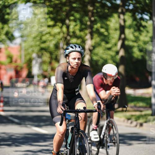 09.08.2026 - GEWOBA Citytriathlon Bremen Michael Burmester http://msf.ph/oto/9947563 09.08.2026 12:22:44 Radfahren 664, 681, 787, 800, 805, 945, 956, 1108 meine-sportfotos.de