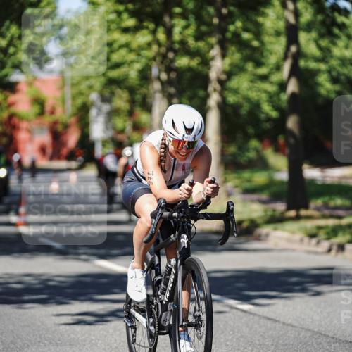 09.08.2026 - GEWOBA Citytriathlon Bremen Michael Burmester http://msf.ph/oto/9947598 09.08.2026 12:23:05 Radfahren 612, 699, 783, 809, 871, 898, 915, 919, 933, 940, 966, 972, 1012, 1123, 1136 meine-sportfotos.de