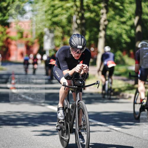 09.08.2026 - GEWOBA Citytriathlon Bremen Michael Burmester http://msf.ph/oto/9947757 09.08.2026 12:25:08 Radfahren 548, 602, 711, 858, 859, 899, 991, 1104, 1140 meine-sportfotos.de