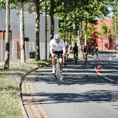 09.08.2026 - GEWOBA Citytriathlon Bremen Michael Burmester http://msf.ph/oto/9947765 09.08.2026 12:25:20 Radfahren 558, 774, 858, 859, 899, 1010, 1106, 1121 meine-sportfotos.de