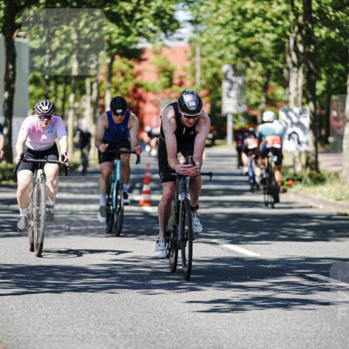 09.08.2026 - GEWOBA Citytriathlon Bremen Michael Burmester http://msf.ph/oto/9947768 09.08.2026 12:25:23 Radfahren 558, 774, 859, 936, 1010, 1106, 1121 meine-sportfotos.de
