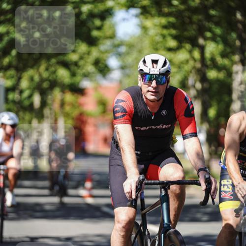 09.08.2026 - GEWOBA Citytriathlon Bremen Michael Burmester http://msf.ph/oto/9947813 09.08.2026 12:25:50 Radfahren 578, 614, 635, 702, 718, 738, 743, 779, 789, 797, 810, 848, 853, 913, 927, 942, 944, 1125 meine-sportfotos.de