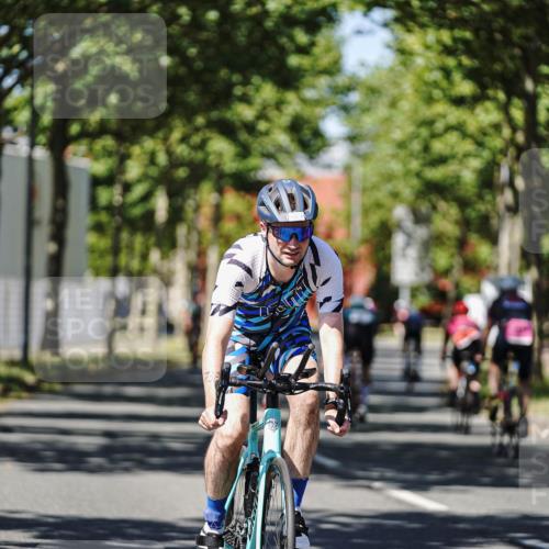 09.08.2026 - GEWOBA Citytriathlon Bremen Michael Burmester http://msf.ph/oto/9947821 09.08.2026 12:25:56 Radfahren 578, 614, 635, 718, 738, 779, 797, 853, 913, 927, 941, 942, 944 meine-sportfotos.de