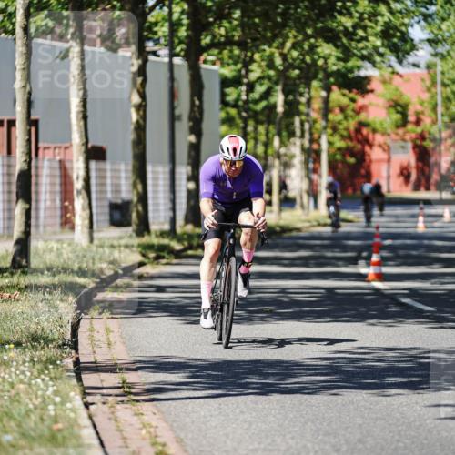 09.08.2026 - GEWOBA Citytriathlon Bremen Michael Burmester http://msf.ph/oto/9947855 09.08.2026 12:26:25 Radfahren 621, 674, 766, 842, 908, 985, 1127 meine-sportfotos.de