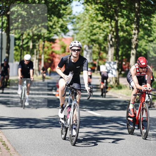 09.08.2026 - GEWOBA Citytriathlon Bremen Michael Burmester http://msf.ph/oto/9947926 09.08.2026 12:27:29 Radfahren 587, 597, 630, 669, 712, 714, 729, 732, 881, 904 meine-sportfotos.de