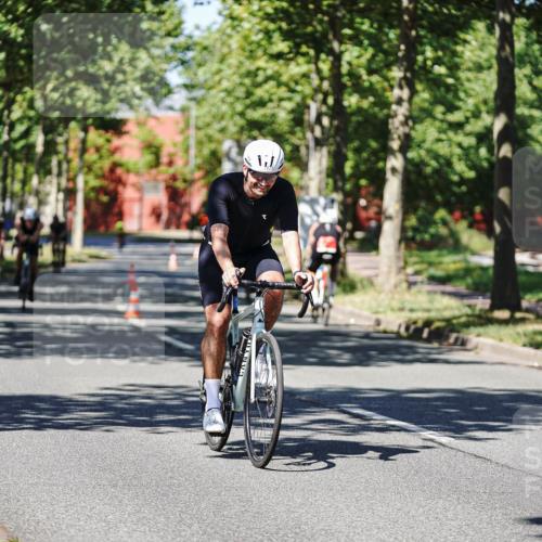 09.08.2026 - GEWOBA Citytriathlon Bremen Michael Burmester http://msf.ph/oto/9947929 09.08.2026 12:27:30 Radfahren 587, 597, 630, 669, 712, 714, 729, 732, 881, 904 meine-sportfotos.de