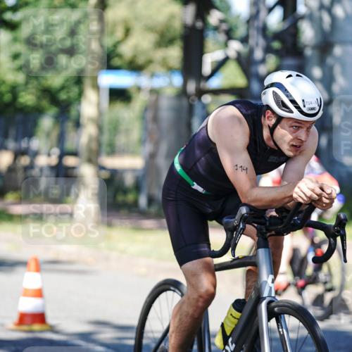 09.08.2026 - GEWOBA Citytriathlon Bremen Michael Burmester http://msf.ph/oto/9947936 09.08.2026 12:27:33 Radfahren 587, 597, 630, 669, 712, 714, 729, 732, 801, 854, 881, 904 meine-sportfotos.de