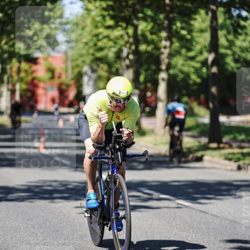 09.08.2026 - GEWOBA Citytriathlon Bremen Michael Burmester http://msf.ph/oto/9947946 09.08.2026 12:27:41 Radfahren 587, 669, 684, 714, 729, 801, 828, 831, 854, 881, 904, 1157 meine-sportfotos.de