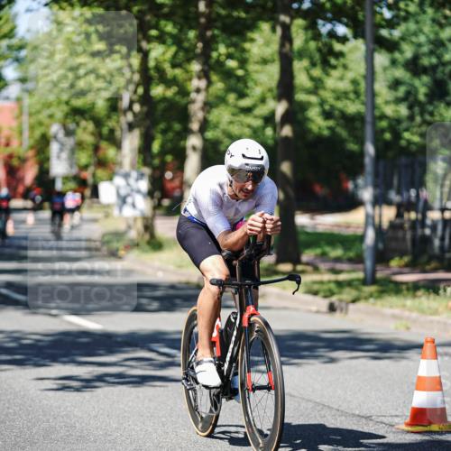 09.08.2026 - GEWOBA Citytriathlon Bremen Michael Burmester http://msf.ph/oto/9947951 09.08.2026 12:27:44 Radfahren 669, 684, 714, 729, 801, 828, 831, 854, 904, 1157 meine-sportfotos.de
